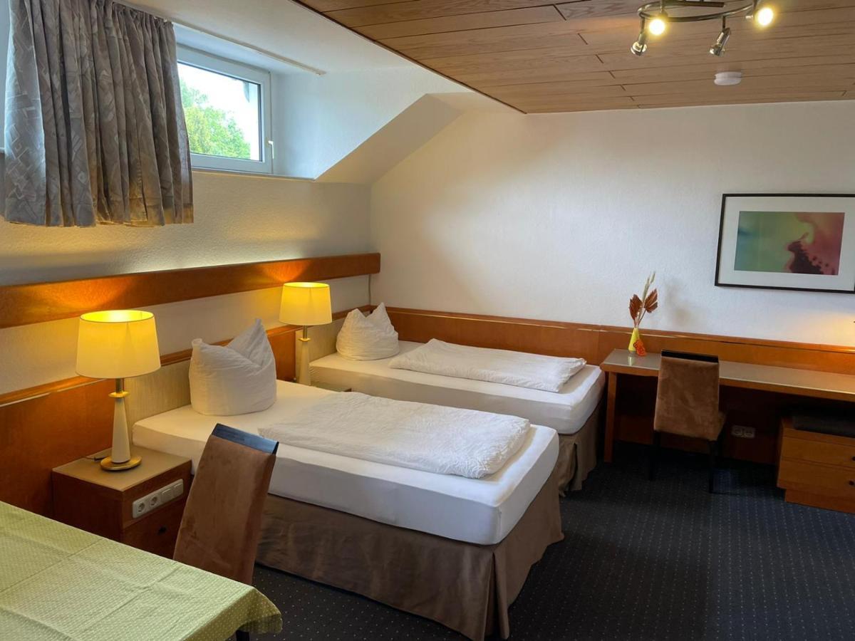 Hotel Gaestezimmer Gasthof Becker à Wulfrath Extérieur photo