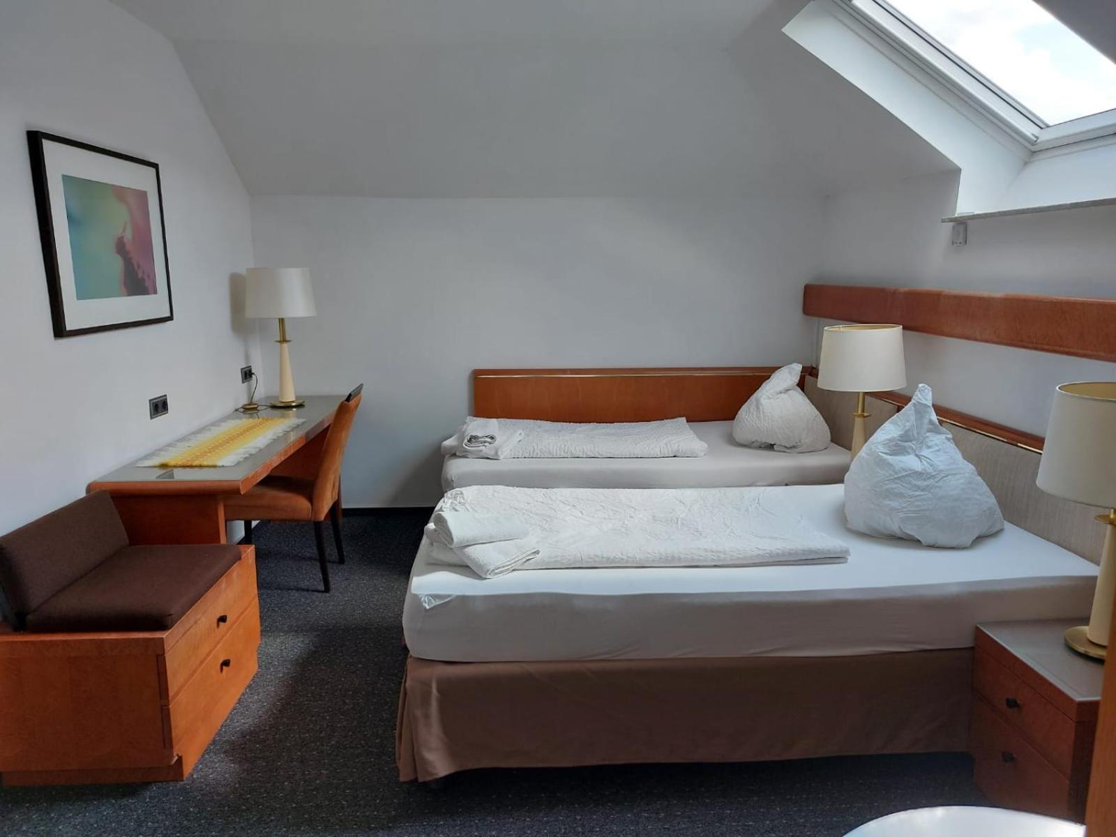 Hotel Gaestezimmer Gasthof Becker à Wulfrath Extérieur photo