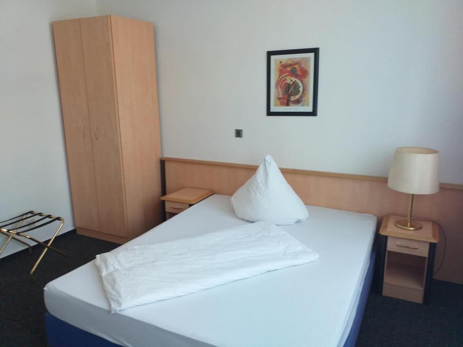 Hotel Gaestezimmer Gasthof Becker à Wulfrath Extérieur photo