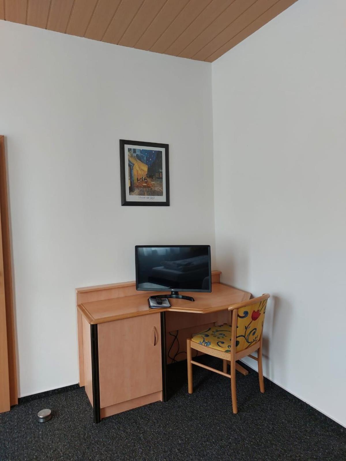 Hotel Gaestezimmer Gasthof Becker à Wulfrath Extérieur photo