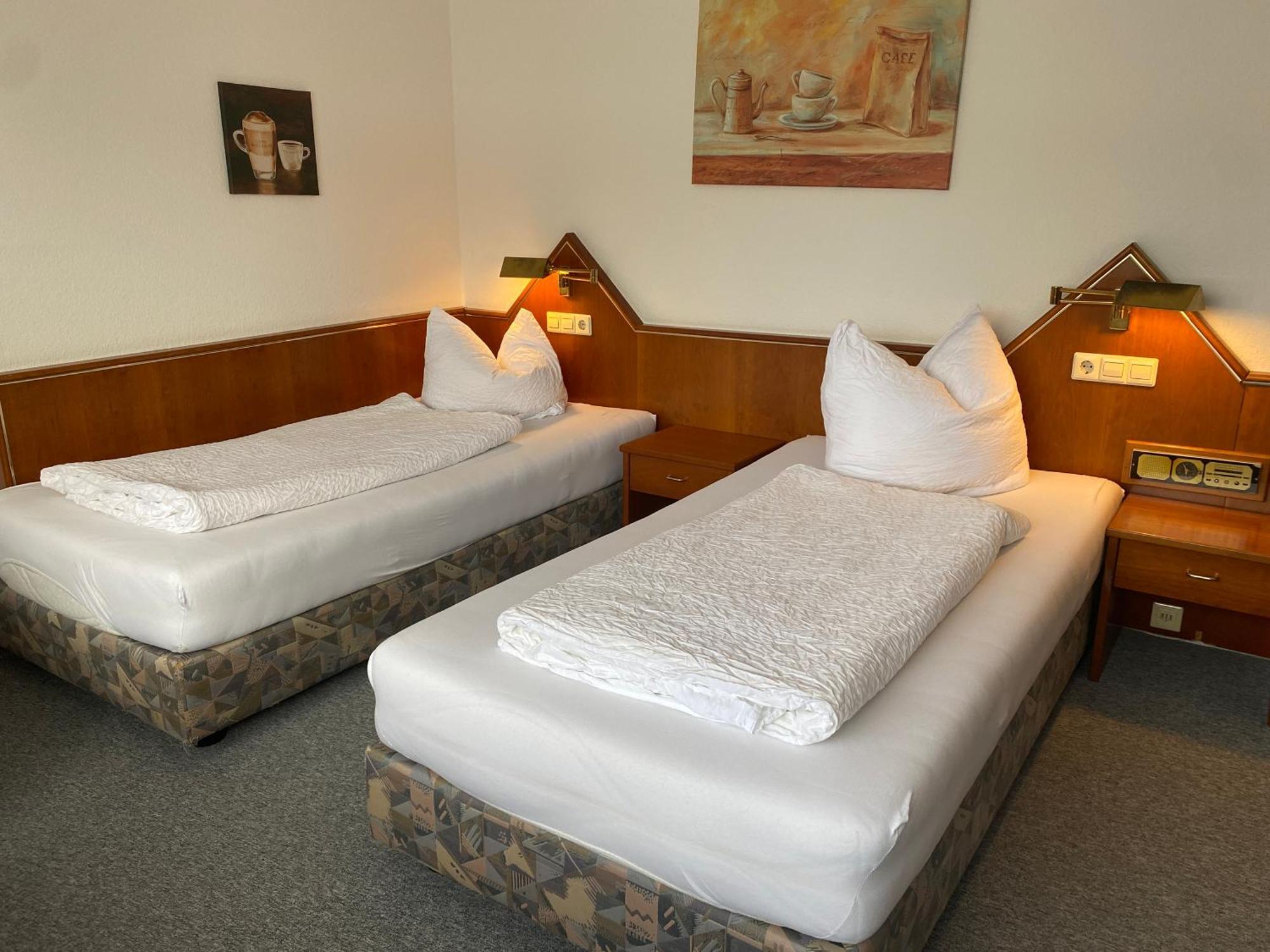 Hotel Gaestezimmer Gasthof Becker à Wulfrath Extérieur photo
