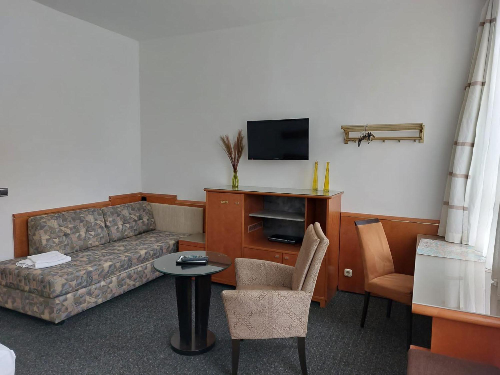 Hotel Gaestezimmer Gasthof Becker à Wulfrath Extérieur photo